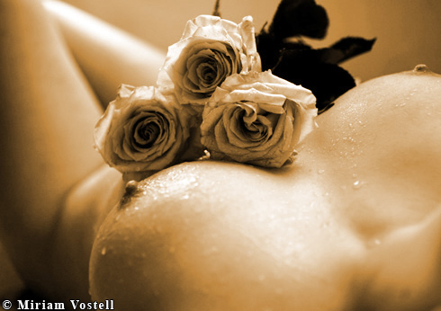 photo: FrauenaktNr18.jpg